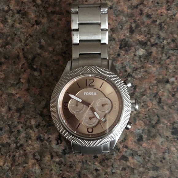 COPY - Men’s Rose Gold Fossil watch 💫 sold 💫 - Picture 2 of 3